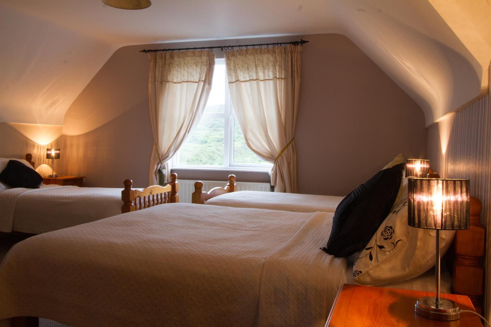 Doolin Eye Dunroman Room photo